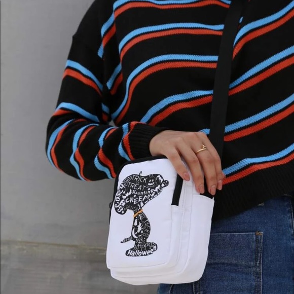 Peanuts | Bags | Snoopy Peanuts Crossbody Bag New With Tags | Poshmark